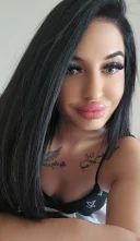 Bruneta sexy - imagine 2