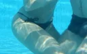 Întâlnire la piscină - imagine 1