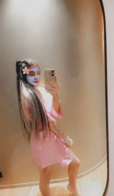Alexandra. Trans
