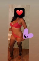 MILF sâni mari fundul mare - imagine 2