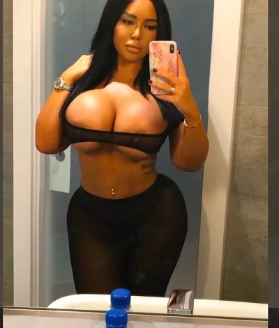 Escorta latina