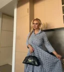 Blonda superba 40 ani - imagine 3