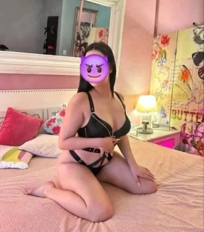 Bună numele meu este Rebeca ofer seriozitate maximă, ardeleancă pasională kiss!