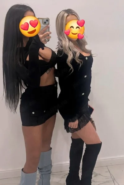 DOUĂ Transexuale reale si discrete