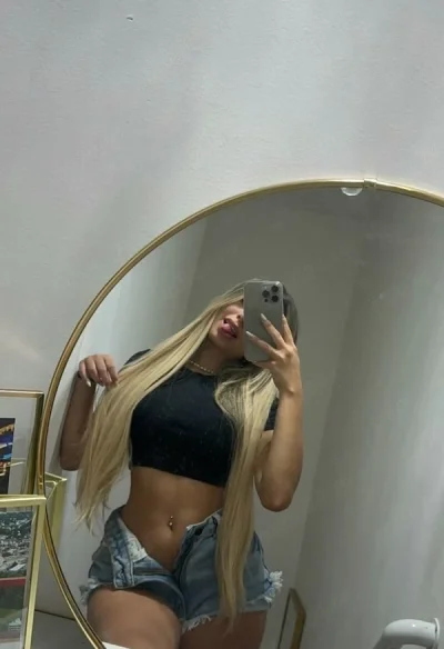 Rebeca Party Blondie deplasari si videocall