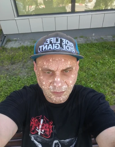 Caut unu activ 20 +și corect ,slim, daca e ok atunci pot fi ok la fel