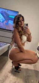 Evelina 25 de ani total 2 zile - imagine 1