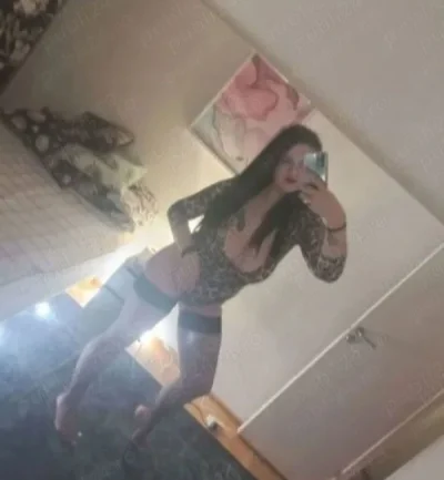 Stefy!!! Disponibila in locație dar și pentru deplasări