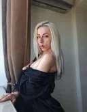 Buna sunt Karla - imagine 1