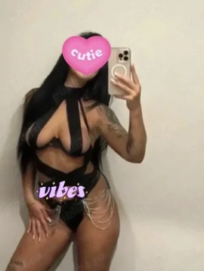 18 ani jumate doar azi mai sunt la tine fac și party poze reale