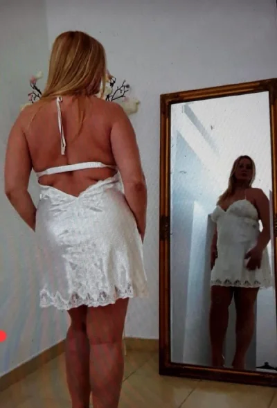 Dama,eleganta,matura!