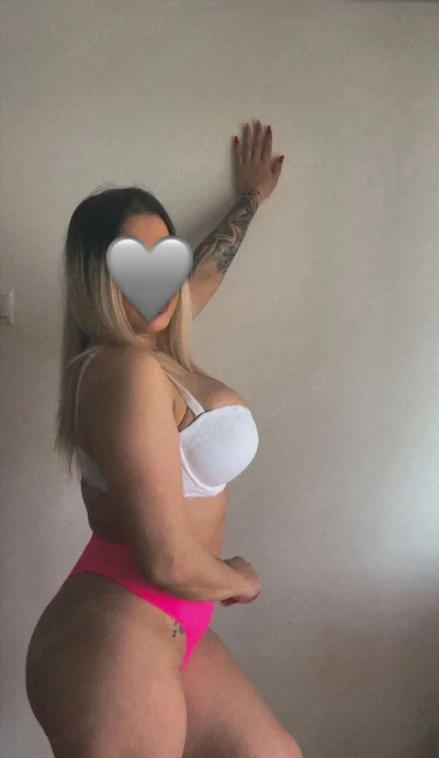 Noua aici. Singura fata reala, vino sa te convingi