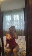 Buna eu ma numesc Andreea . Lucrez doar pe deplasări - imagine 3
