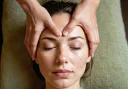 Răsfăț și Relaxare Totală Masaj Profesional pentru Doamne și Domnișoare - imagine 1