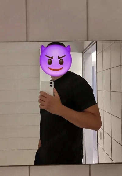 Tânăr, întâlniri doar cu doamne discrete