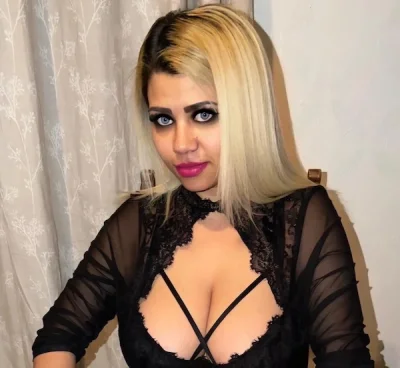 Buna sunt andreea fac şi deplasari