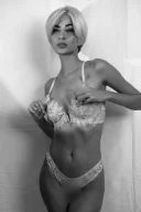 Masaj erotic privat pentru momente unice ( masaj nuru) - imagine 1