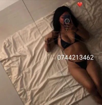 Szia Delia vagyok 21éves NU VORBESC ROMANA
