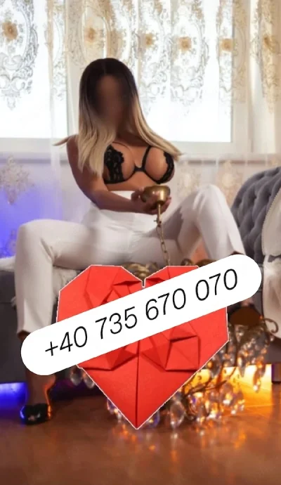 Lux , Siliconata,blonda, 28 de ani. Nu raspund telefonic, doar pe watapp se fac programarile.
