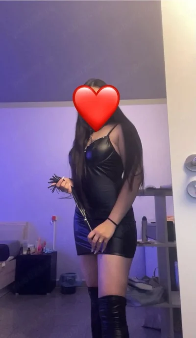 Show web Dominare și multe fantezii !!!
